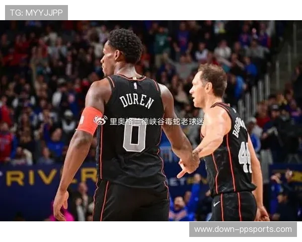 活塞连胜秘诀：坎宁安组织与杜伦内线终结双驱动