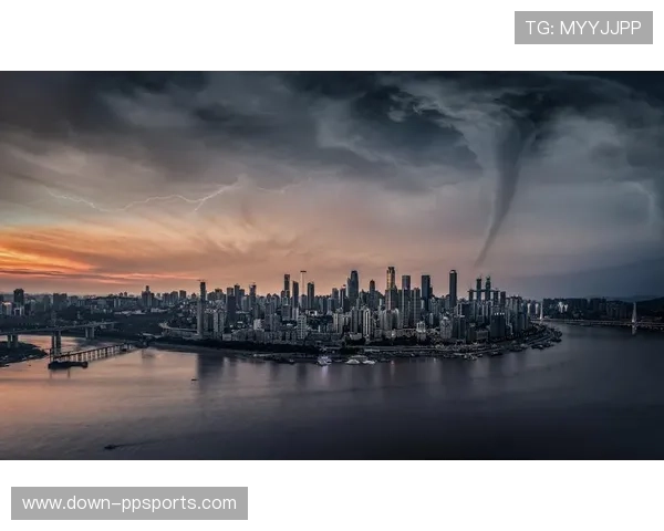 德甲赛场安全协议更新：应对极端天气