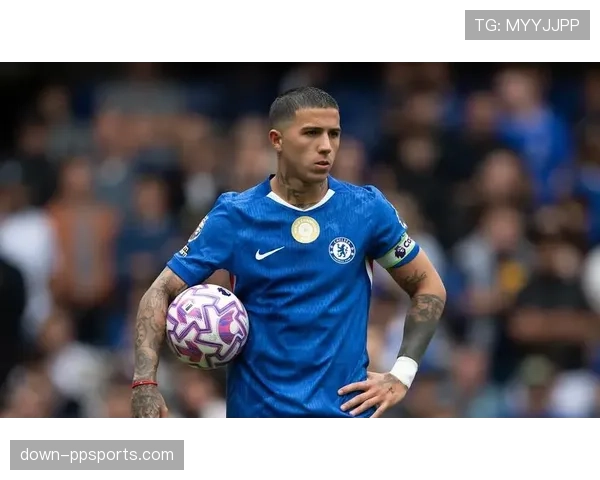 官方：英超第33轮最佳球员授予上演帽子戏法的布伦特福德前锋伊万-托尼