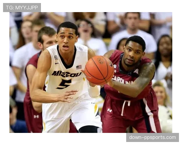 爵士新秀后卫以赛亚·克里尔打满48分钟，送出22次助攻追平队史纪录